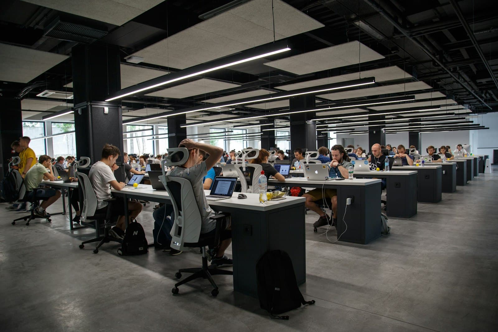 A large global finance and operations team at work
